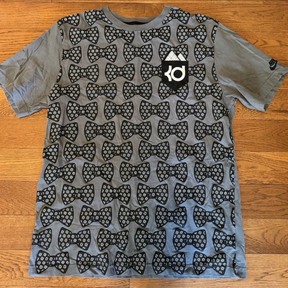 Nike Kevin Durant bow tie Tee XL